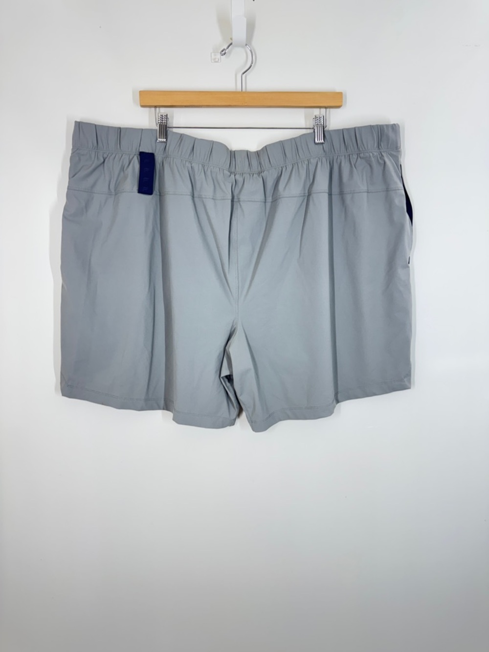 Fabletics Men’s Gray Athletic Shorts Drawstring Waist Performance Sz 3XL Active - Picture 2 of 7